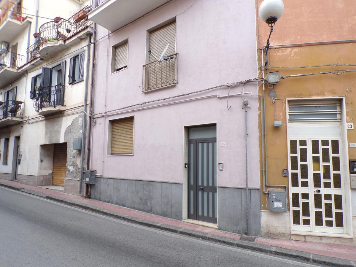 Il Porticciolo Apartment Giardini Naxos Bagian luar foto